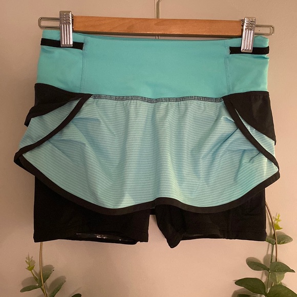 Lululemon Run: Speed Squad Skirt size 2 shorts 
Tonka Stripe Angle Blue black - Picture 4 of 16